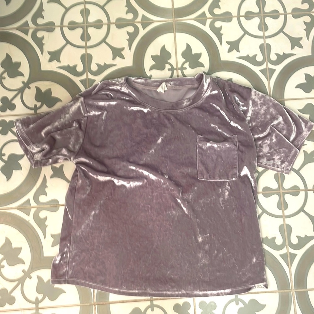 Nordstrom top only worn 2 times but is to small on me now